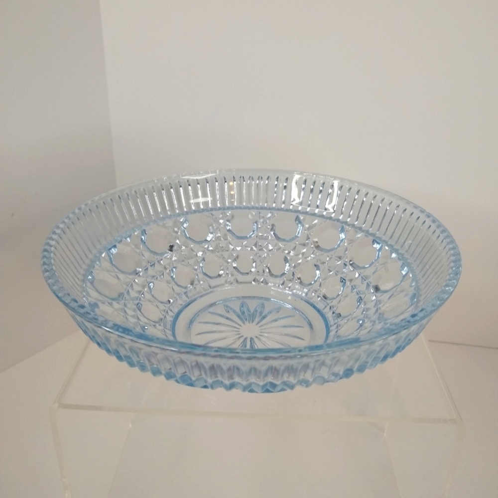 Vintage Indiana Glass Ice Blue Windsor Button & Cane Serving Bowl Dish